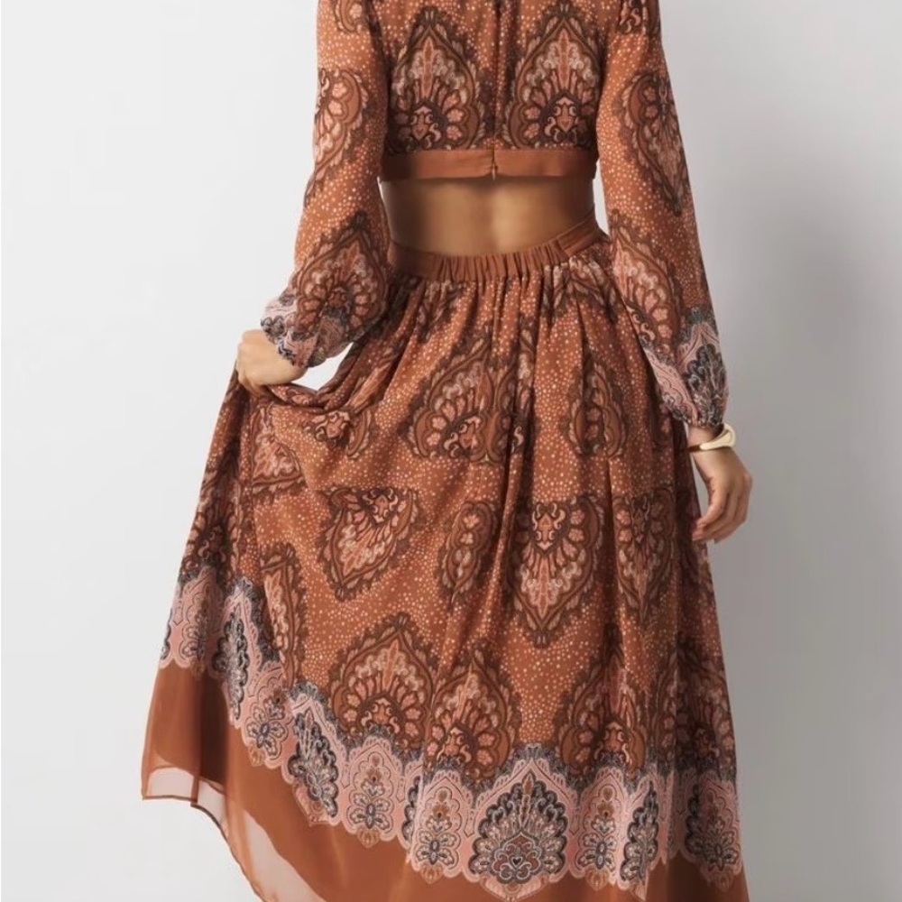 White House Black Market Brown Printed Maxi Dress with Cutout Waist - Picture 3 of 5